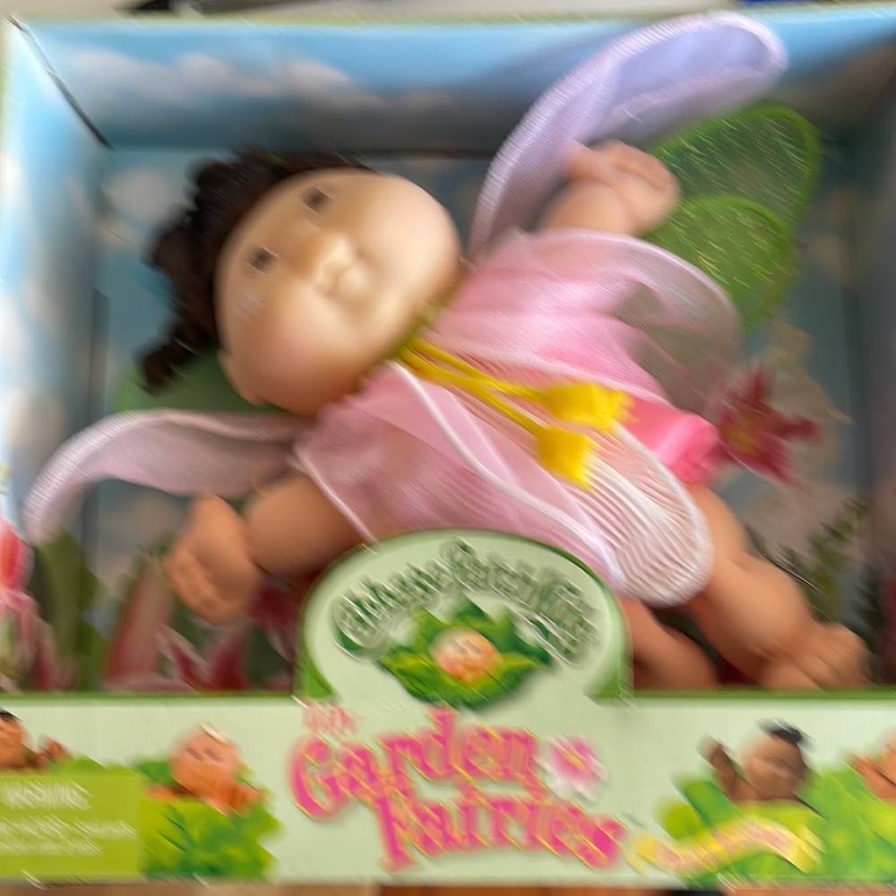 New in box Mattel cabbage patch kids lily garden fairies